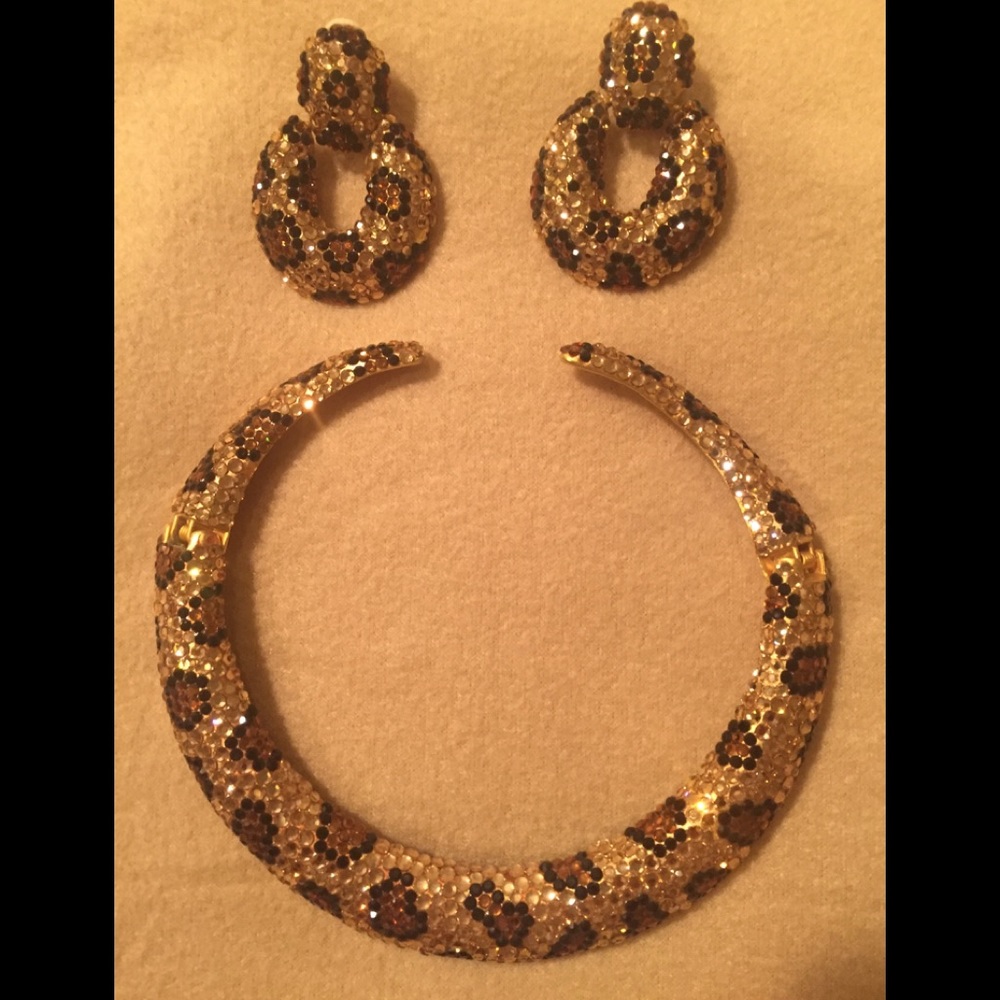 Leopard necklace and earring set